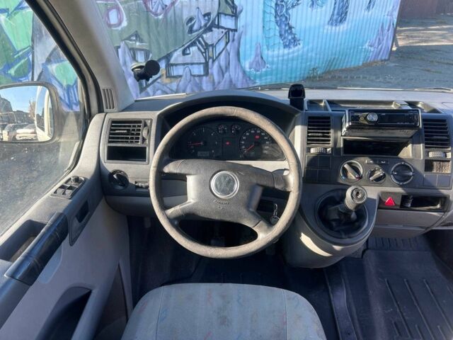 Белый Фольксваген Transporter, объемом двигателя 2.5 л и пробегом 316 тыс. км за 6690 $, фото 13 на Automoto.ua