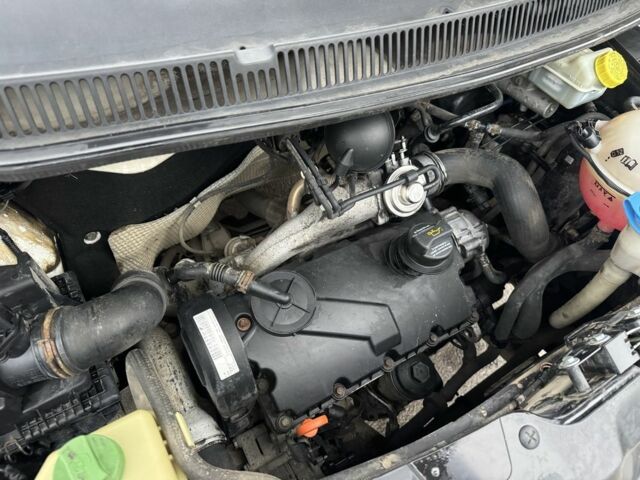 Белый Фольксваген Transporter, объемом двигателя 1.9 л и пробегом 290 тыс. км за 5999 $, фото 14 на Automoto.ua