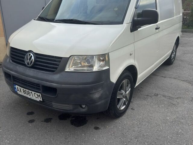 Белый Фольксваген Transporter, объемом двигателя 1.9 л и пробегом 397 тыс. км за 8000 $, фото 1 на Automoto.ua