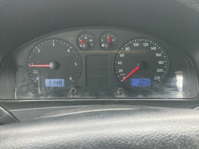 Білий Фольксваген Transporter, об'ємом двигуна 1.9 л та пробігом 469 тис. км за 6400 $, фото 4 на Automoto.ua