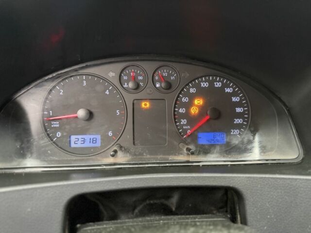 Білий Фольксваген Transporter, об'ємом двигуна 0 л та пробігом 350 тис. км за 3300 $, фото 8 на Automoto.ua