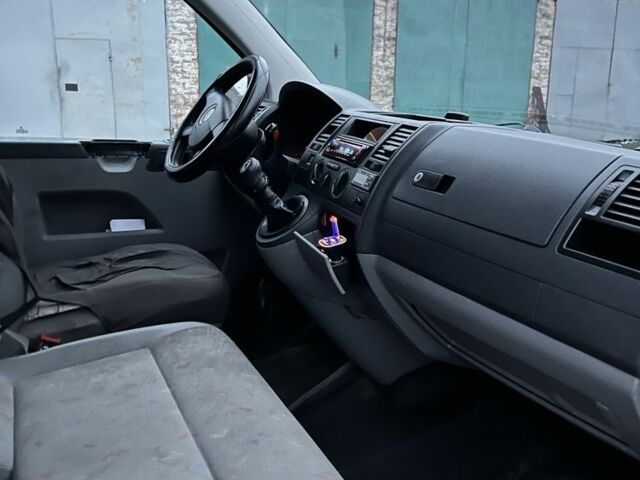 Белый Фольксваген Transporter, объемом двигателя 1.9 л и пробегом 350 тыс. км за 3700 $, фото 3 на Automoto.ua