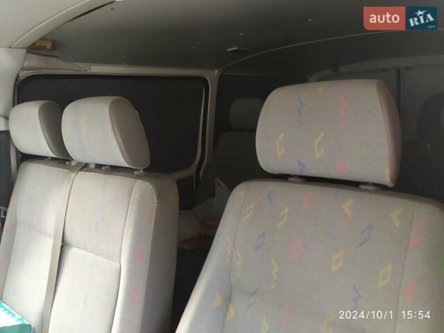 Білий Фольксваген Transporter, об'ємом двигуна 1.9 л та пробігом 296 тис. км за 7200 $, фото 4 на Automoto.ua