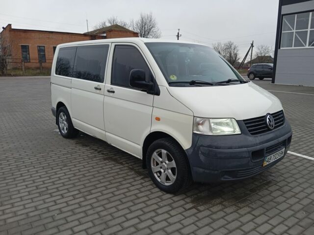 Білий Фольксваген Transporter, об'ємом двигуна 2 л та пробігом 330 тис. км за 6500 $, фото 1 на Automoto.ua