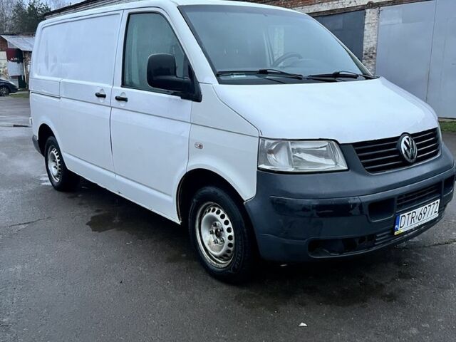 Белый Фольксваген Transporter, объемом двигателя 1.9 л и пробегом 350 тыс. км за 3700 $, фото 2 на Automoto.ua