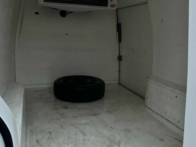 Белый Фольксваген Transporter, объемом двигателя 1.9 л и пробегом 350 тыс. км за 3700 $, фото 6 на Automoto.ua