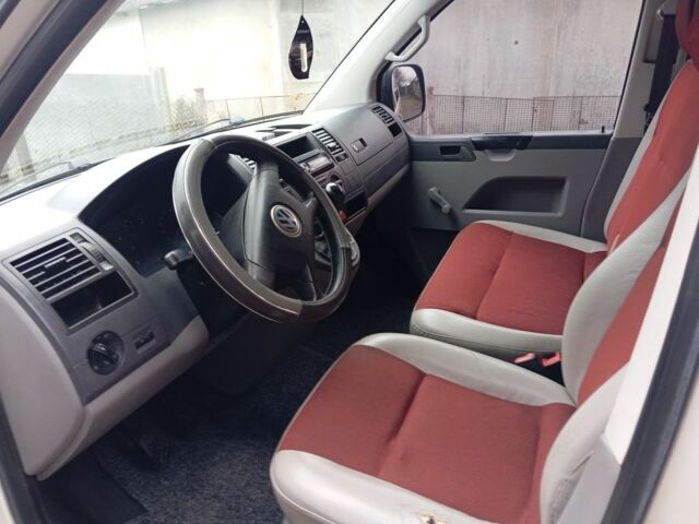 Білий Фольксваген Transporter, об'ємом двигуна 2 л та пробігом 330 тис. км за 6500 $, фото 7 на Automoto.ua