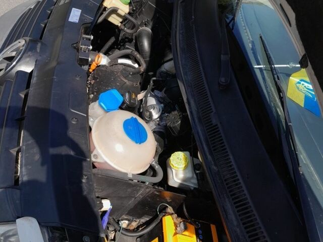 Белый Фольксваген Transporter, объемом двигателя 1.9 л и пробегом 350 тыс. км за 9300 $, фото 4 на Automoto.ua