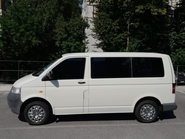 Белый Фольксваген Transporter, объемом двигателя 1.9 л и пробегом 350 тыс. км за 9300 $, фото 3 на Automoto.ua