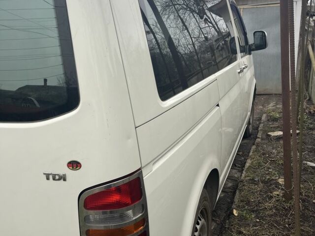 Білий Фольксваген Transporter, об'ємом двигуна 1.9 л та пробігом 267 тис. км за 7300 $, фото 3 на Automoto.ua