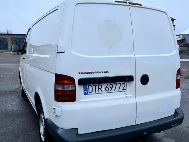 Белый Фольксваген Transporter, объемом двигателя 1.9 л и пробегом 350 тыс. км за 3700 $, фото 4 на Automoto.ua