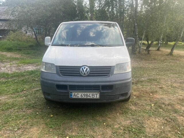 Білий Фольксваген Transporter, об'ємом двигуна 1.9 л та пробігом 390 тис. км за 6500 $, фото 1 на Automoto.ua