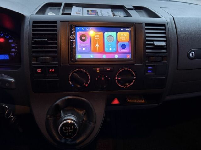 Белый Фольксваген Transporter, объемом двигателя 1.9 л и пробегом 490 тыс. км за 7900 $, фото 9 на Automoto.ua