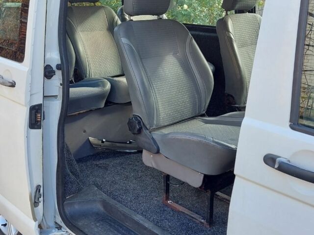 Білий Фольксваген Transporter, об'ємом двигуна 1.9 л та пробігом 375 тис. км за 7700 $, фото 3 на Automoto.ua