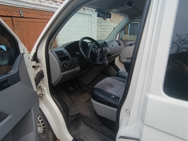 Белый Фольксваген Transporter, объемом двигателя 1.9 л и пробегом 332 тыс. км за 7000 $, фото 1 на Automoto.ua