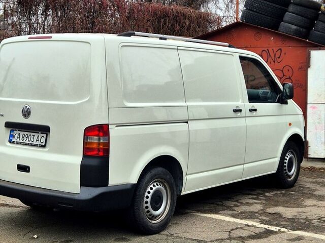 Белый Фольксваген Transporter, объемом двигателя 2 л и пробегом 420 тыс. км за 6500 $, фото 10 на Automoto.ua
