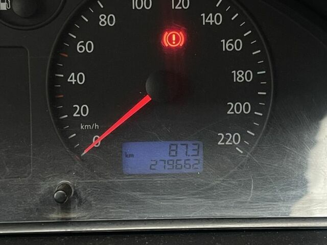 Белый Фольксваген Transporter, объемом двигателя 2.5 л и пробегом 280 тыс. км за 6500 $, фото 5 на Automoto.ua