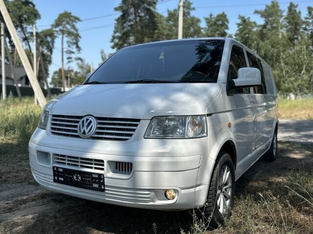 Белый Фольксваген Transporter, объемом двигателя 2.5 л и пробегом 240 тыс. км за 8000 $, фото 1 на Automoto.ua