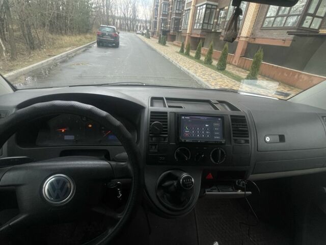 Белый Фольксваген Transporter, объемом двигателя 2.5 л и пробегом 280 тыс. км за 6500 $, фото 4 на Automoto.ua