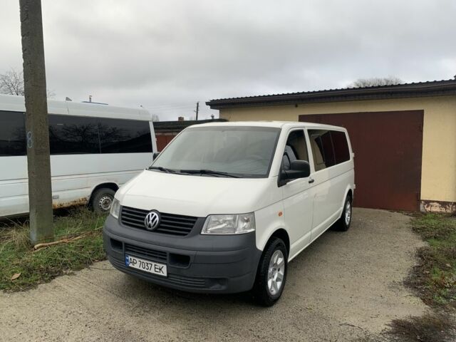 Белый Фольксваген Transporter, объемом двигателя 2.5 л и пробегом 365 тыс. км за 8300 $, фото 1 на Automoto.ua