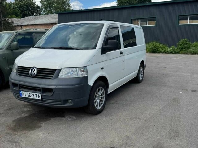 Білий Фольксваген Transporter, об'ємом двигуна 1.9 л та пробігом 200 тис. км за 8200 $, фото 2 на Automoto.ua