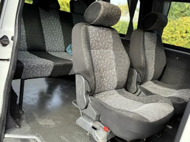 Фольксваген Transporter 2007 в Каневе на Automoto.ua Белый Фольксваген Transporter, объемом двигателя 1.9 л и пробегом 420 тыс. км за 6950 $, фото 23 на Automoto.ua