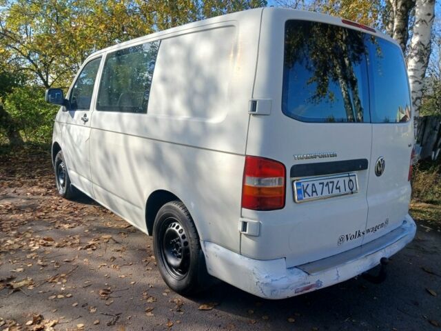 Фольксваген Transporter 2007 в Ровно на Automoto.ua Белый Фольксваген Transporter, объемом двигателя 2.5 л и пробегом 290 тыс. км за 5450 $, фото 3 на Automoto.ua