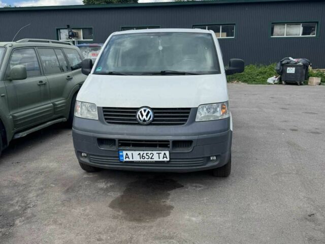 Білий Фольксваген Transporter, об'ємом двигуна 1.9 л та пробігом 200 тис. км за 8200 $, фото 1 на Automoto.ua