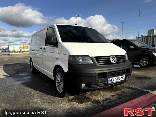 Білий Фольксваген Transporter, об'ємом двигуна 25 л та пробігом 376 тис. км за 9100 $, фото 1 на Automoto.ua