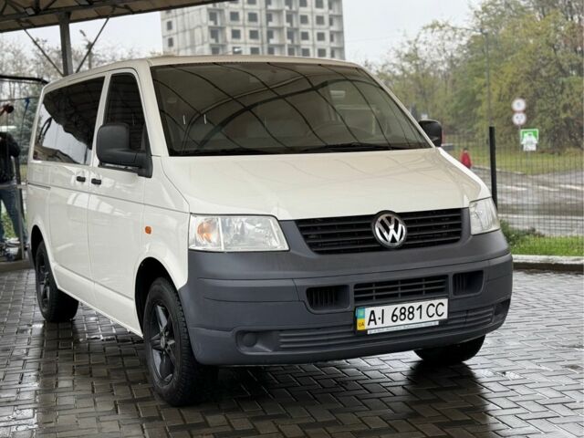 Білий Фольксваген Transporter, об'ємом двигуна 1.9 л та пробігом 189 тис. км за 10000 $, фото 3 на Automoto.ua