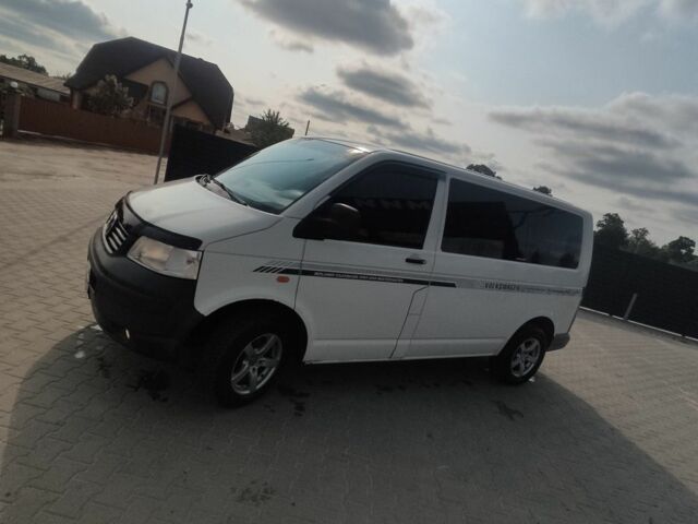 Білий Фольксваген Transporter, об'ємом двигуна 2.5 л та пробігом 316 тис. км за 6000 $, фото 2 на Automoto.ua