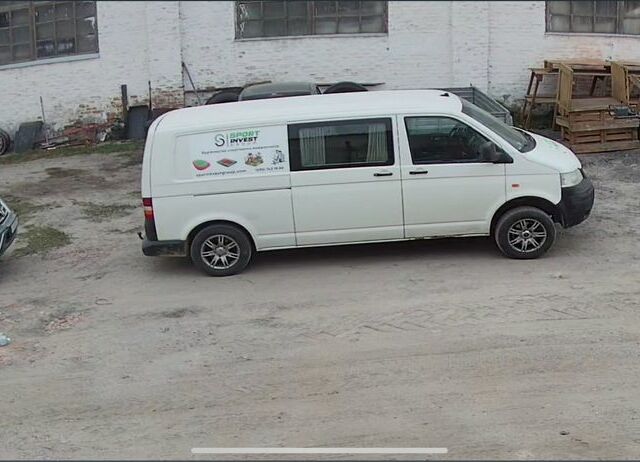 Білий Фольксваген Transporter, об'ємом двигуна 2.5 л та пробігом 340 тис. км за 2500 $, фото 1 на Automoto.ua