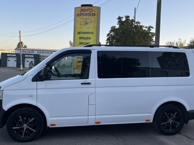Белый Фольксваген Transporter, объемом двигателя 2 л и пробегом 167 тыс. км за 2912 $, фото 1 на Automoto.ua
