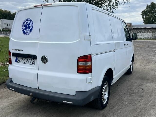 Белый Фольксваген Transporter, объемом двигателя 1.9 л и пробегом 450 тыс. км за 3650 $, фото 2 на Automoto.ua