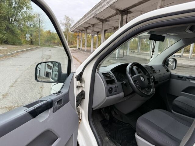 Белый Фольксваген Transporter, объемом двигателя 2.5 л и пробегом 321 тыс. км за 6950 $, фото 8 на Automoto.ua