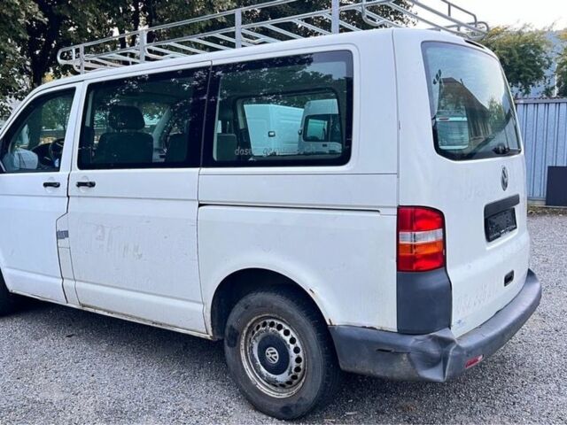 Белый Фольксваген Transporter, объемом двигателя 2.5 л и пробегом 300 тыс. км за 6495 $, фото 5 на Automoto.ua