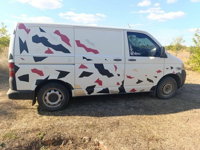 Білий Фольксваген Transporter, об'ємом двигуна 2 л та пробігом 438 тис. км за 8000 $, фото 3 на Automoto.ua