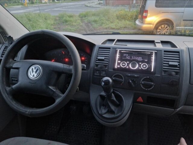 Белый Фольксваген Transporter, объемом двигателя 2.5 л и пробегом 200 тыс. км за 6712 $, фото 4 на Automoto.ua