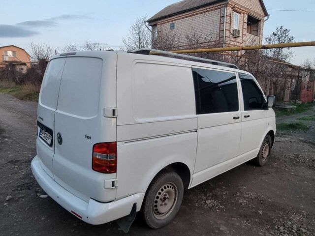 Білий Фольксваген Transporter, об'ємом двигуна 2.5 л та пробігом 222 тис. км за 6699 $, фото 7 на Automoto.ua