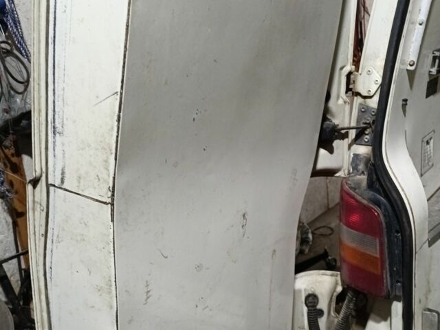 Белый Фольксваген Transporter, объемом двигателя 1.9 л и пробегом 320 тыс. км за 4469 $, фото 4 на Automoto.ua