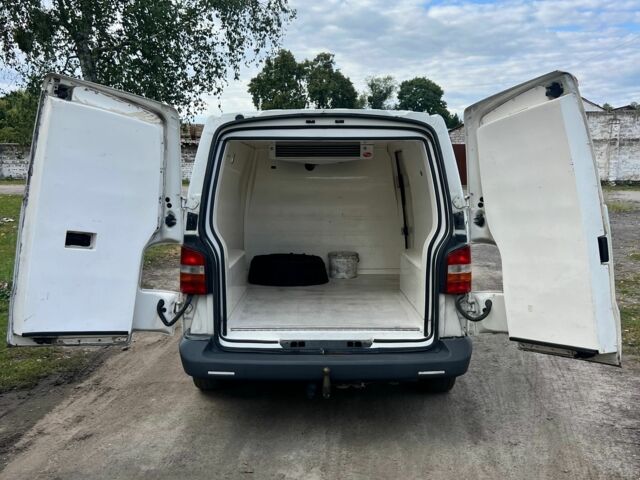 Белый Фольксваген Transporter, объемом двигателя 1.9 л и пробегом 450 тыс. км за 3650 $, фото 9 на Automoto.ua