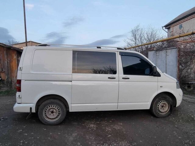 Білий Фольксваген Transporter, об'ємом двигуна 2.5 л та пробігом 222 тис. км за 6699 $, фото 6 на Automoto.ua