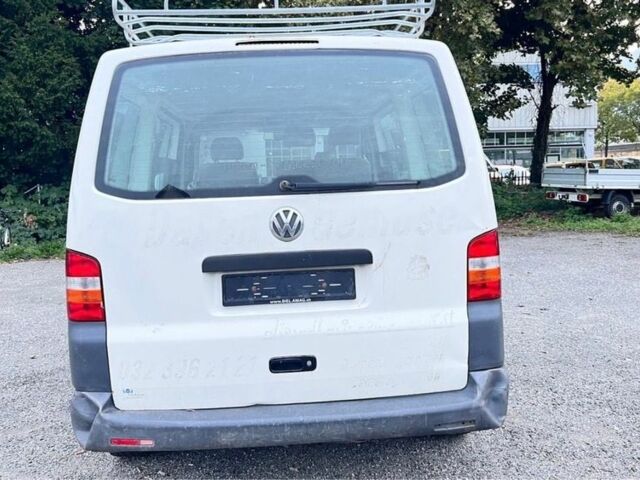 Белый Фольксваген Transporter, объемом двигателя 2.5 л и пробегом 300 тыс. км за 6495 $, фото 3 на Automoto.ua