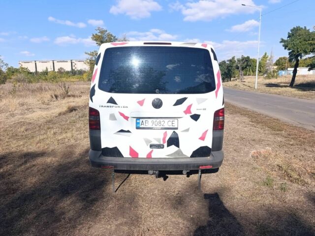 Білий Фольксваген Transporter, об'ємом двигуна 2 л та пробігом 438 тис. км за 8000 $, фото 2 на Automoto.ua