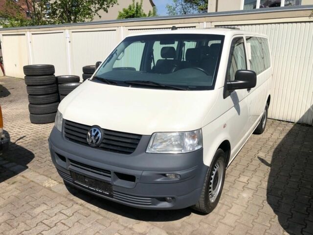 Белый Фольксваген Transporter, объемом двигателя 2 л и пробегом 200 тыс. км за 3800 $, фото 10 на Automoto.ua
