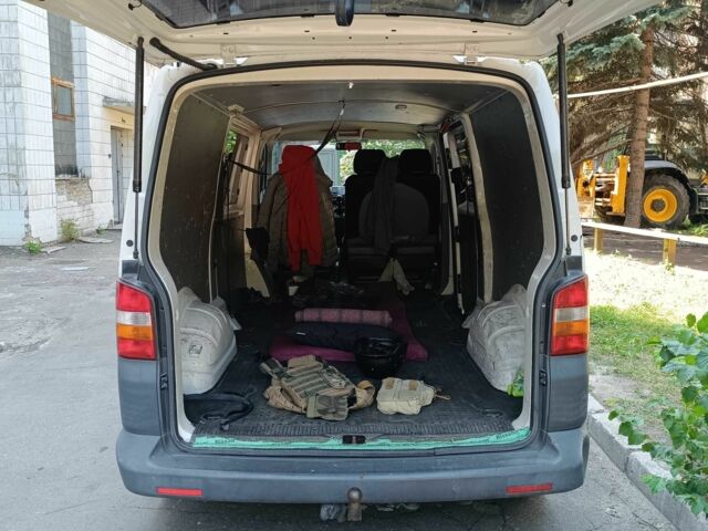 Білий Фольксваген Transporter, об'ємом двигуна 1.9 л та пробігом 500 тис. км за 4985 $, фото 2 на Automoto.ua