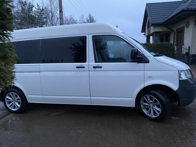 Белый Фольксваген Transporter, объемом двигателя 1.9 л и пробегом 400 тыс. км за 8700 $, фото 1 на Automoto.ua