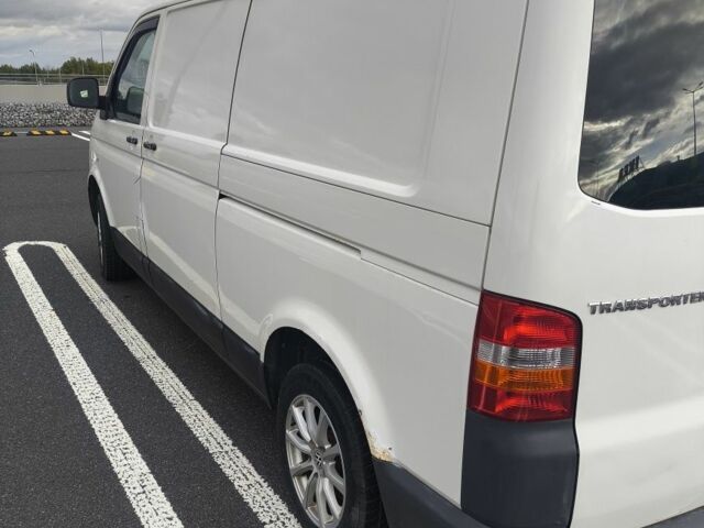 Білий Фольксваген Transporter, об'ємом двигуна 2.5 л та пробігом 250 тис. км за 7654 $, фото 2 на Automoto.ua