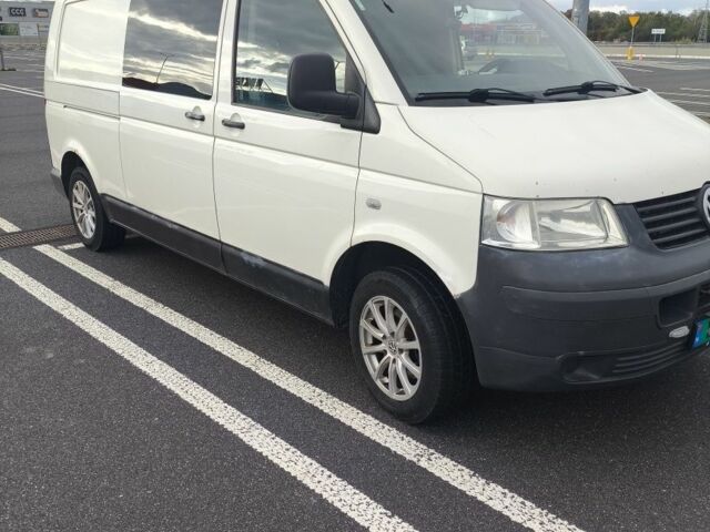 Білий Фольксваген Transporter, об'ємом двигуна 2.5 л та пробігом 250 тис. км за 7654 $, фото 10 на Automoto.ua