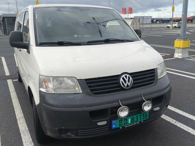 Білий Фольксваген Transporter, об'ємом двигуна 2.5 л та пробігом 250 тис. км за 7654 $, фото 14 на Automoto.ua